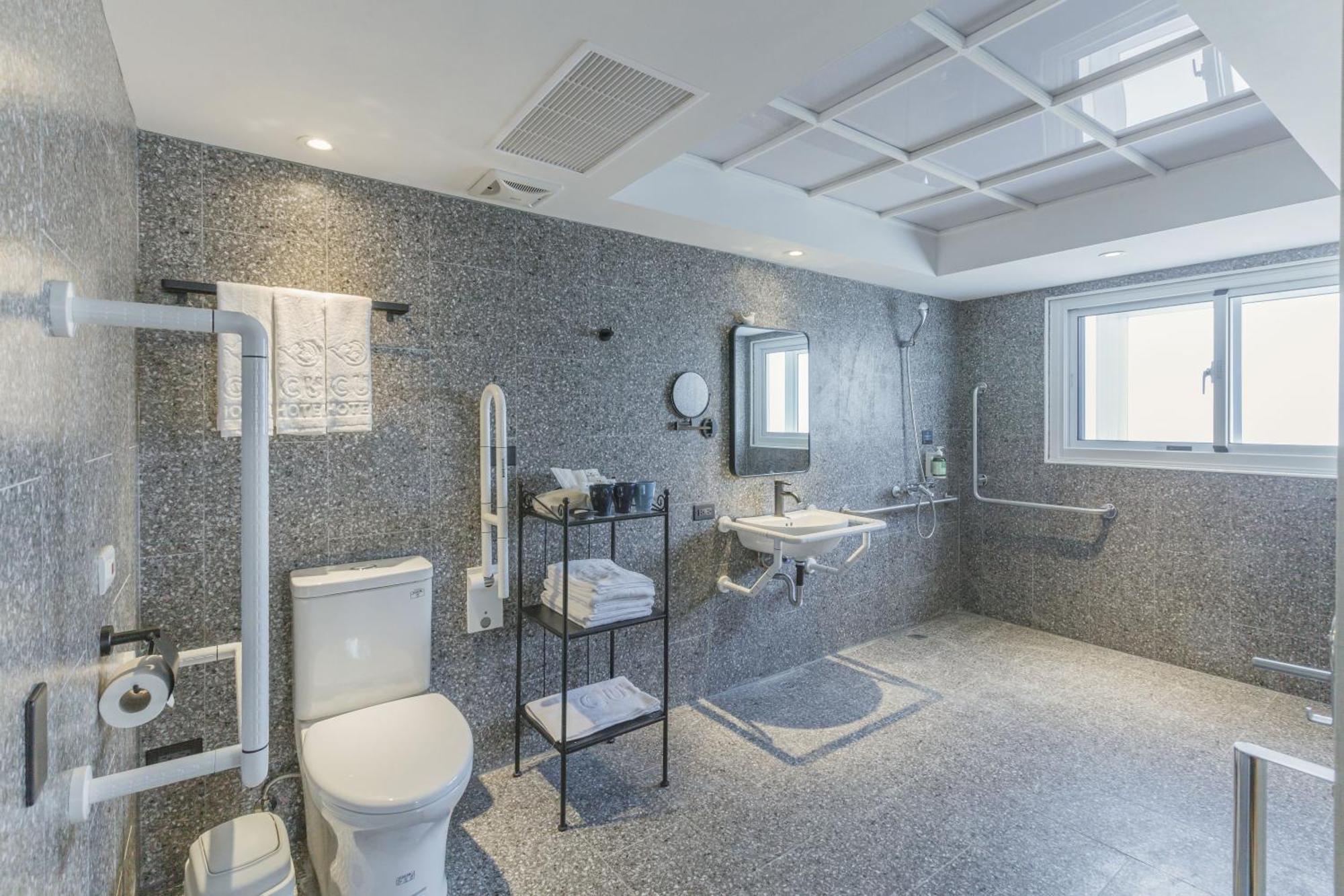 Cu Hotel Kaohsiung Dış mekan fotoğraf